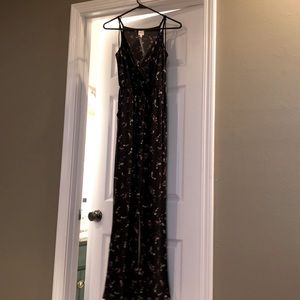 NWT floral jumpsuit with pockets